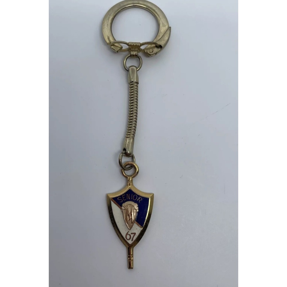 Vintage 1967 Gold Tone Pendant Madras or‎ McNary Oregon High School Memorabilia